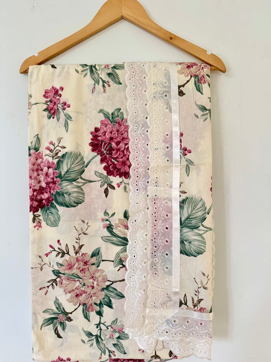 King Size Soft Cotton Bed Sheet - Pillow with Lace